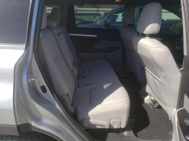 Photo 6 from auction – 2019 TOYOTA HIGHLANDER with VIN 5TDZARFH0KS056056