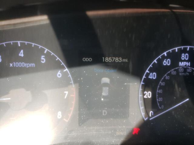 Photo 8 from auction – 2012 HYUNDAI GENESIS 4. with VIN KMHGC4DF3CU211083