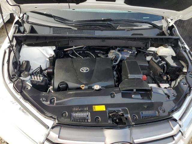 Photo 7 from auction – 2018 TOYOTA HIGHLANDER with VIN 5TDJZRFH6JS819069