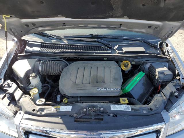 Photo 7 from auction – 2016 CHRYSLER TOWN & COU with VIN 2C4RC1BGXGR280315