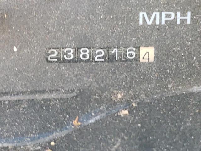 Photo 8 from auction – 1999 CHEVROLET SUBURBAN with VIN 1GNFK16R7XJ404263