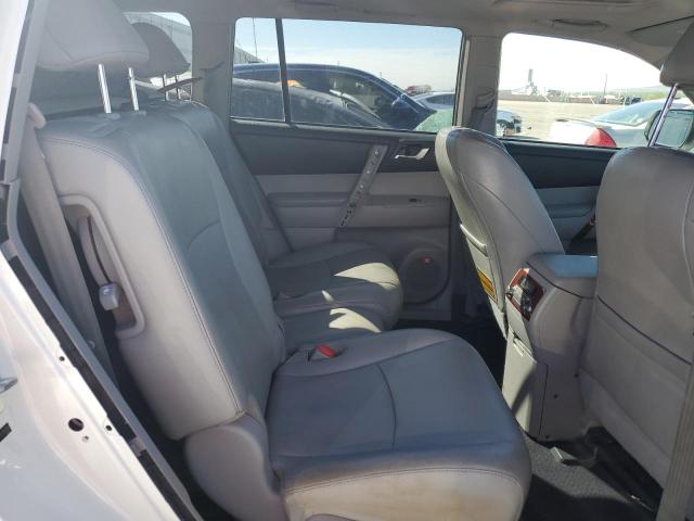 Photo 6 from auction – 2011 TOYOTA HIGHLANDER with VIN 5TDDK3EH6BS085289