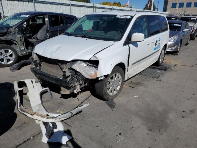Photo 2 from auction – 2016 CHRYSLER TOWN & COU with VIN 2C4RC1BG0GR231835