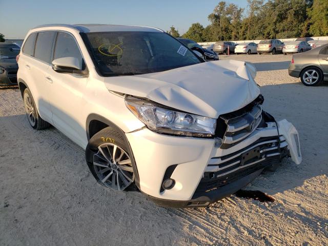 TOYOTA HIGHLANDER 2018 с VIN 5TDKZRFH0JS284096 - Фото с аукциона