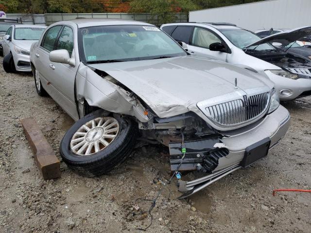 LINCOLN TOWN CAR E 2004 with VIN 1LNHM81W94Y644589 - Photo from auction