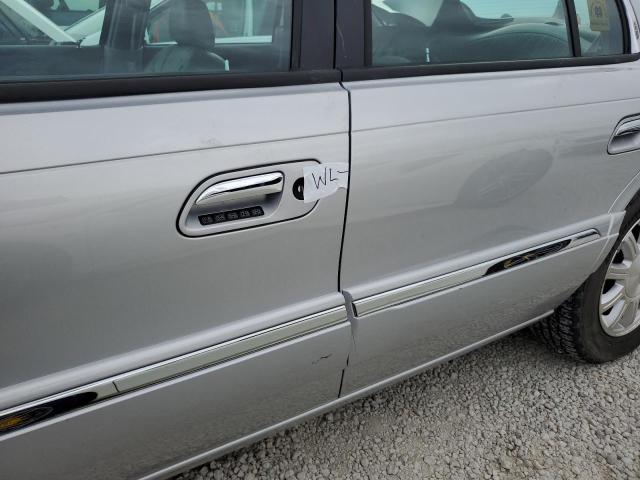 Photo 9 from auction – 2001 LINCOLN CONTINENTA with VIN 1LNHM97V21Y698915