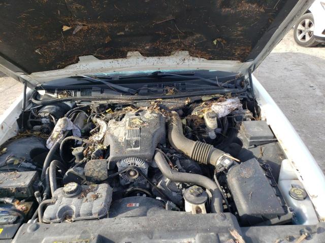 Photo 7 from auction – 2004 FORD CROWN VICT with VIN 2FAFP73W94X152810