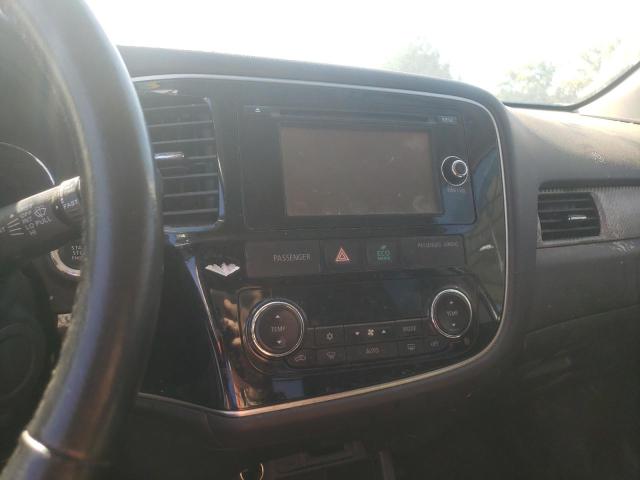 Photo 9 from auction – 2015 MITSUBISHI OUTLANDER with VIN JA4AZ3A32FZ009351