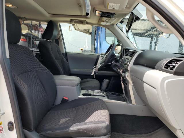 Photo 5 from auction – 2013 TOYOTA 4RUNNER SR with VIN JTEZU5JR8D5056228