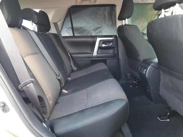 Photo 6 from auction – 2018 TOYOTA 4RUNNER SR with VIN JTEBU5JR3J5540126