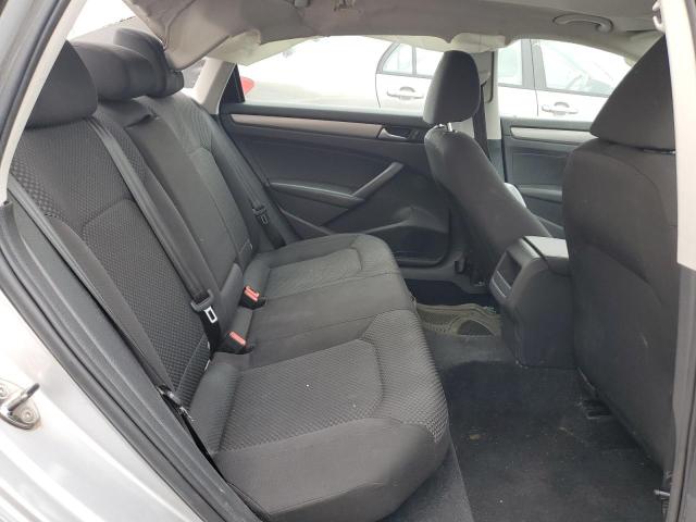 Photo 6 from auction – 2013 VOLKSWAGEN PASSAT S with VIN 1VWAP7A37DC000600