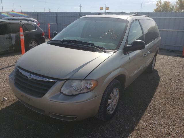 Photo 2 from auction – 2006 CHRYSLER TOWN & COU with VIN 2A4GP54L46R862108