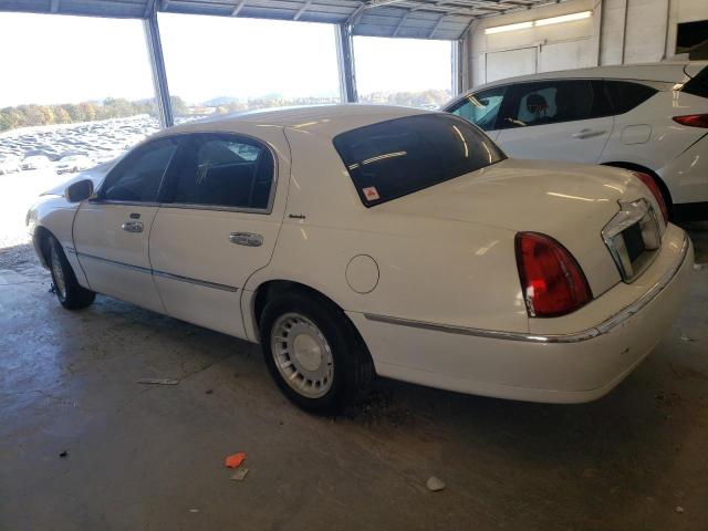 Photo 3 from auction – 2000 LINCOLN TOWN CAR E with VIN 1LNHM81W0YY898262