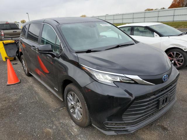 TOYOTA SIENNA LE 2021 with VIN 5TDKRKEC2MS004230 - Photo from auction