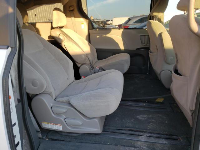 Photo 6 from auction – 2015 TOYOTA SIENNA LE with VIN 5TDKK3DC3FS633901