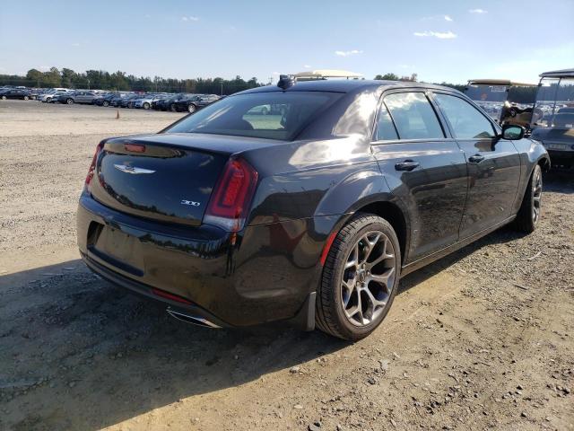 Photo 4 from auction – 2017 CHRYSLER 300 LIMITE with VIN 2C3CCAAGXHH647510