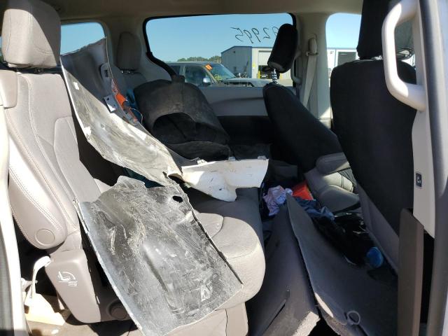 Photo 6 from auction – 2017 CHRYSLER PACIFICA T with VIN 2C4RC1DG8HR609950