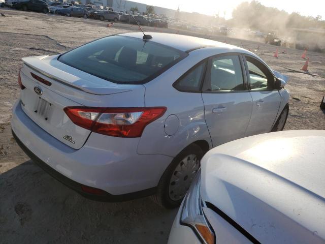 Photo 4 from auction – 2013 FORD FOCUS SE with VIN 1FADP3F22DL340199