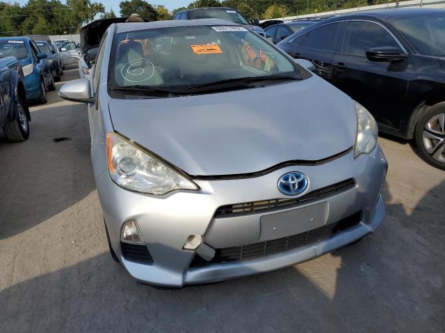 Photo 9 from auction – 2014 TOYOTA PRIUS C with VIN JTDKDTB3XE1561832