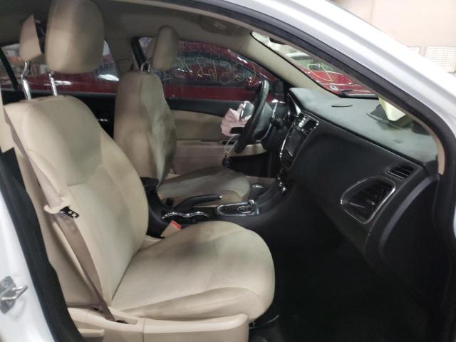 Photo 5 from auction – 2014 CHRYSLER 200 LX with VIN 1C3CCBAB2EN121806