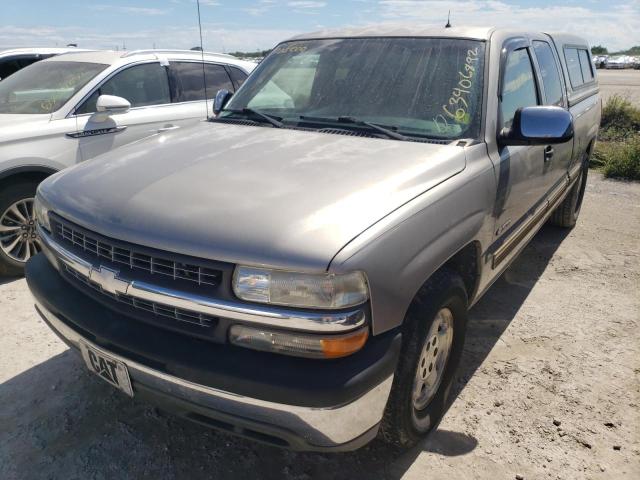 Photo 2 from auction – 2002 CHEVROLET SILVERADO with VIN 2GCEC19T221167905