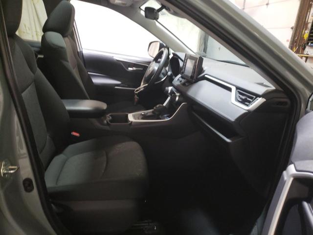 Photo 5 from auction – 2022 TOYOTA RAV4 XLE with VIN 4T3RWRFVXNU064854