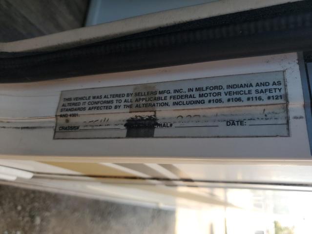 Photo 10 from auction – 2000 DUTC MOTORHOME with VIN 3FCNF53S3XJA25546