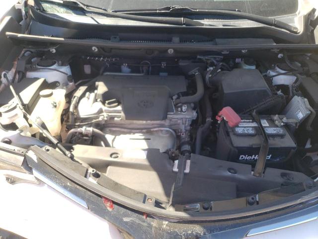 Photo 7 from auction – 2018 TOYOTA RAV4 LE with VIN 2T3ZFREV4JW453694