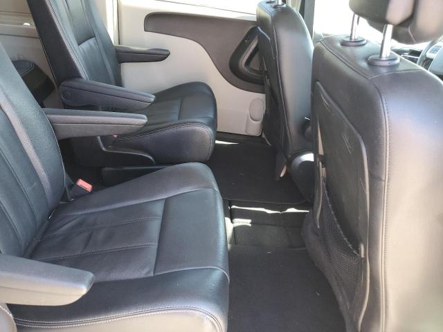 Photo 6 from auction – 2014 CHRYSLER TOWN & COU with VIN 2C4RC1BG2ER131345