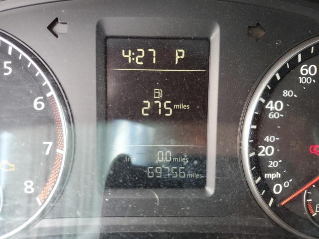 Photo 8 from auction – 2015 VOLKSWAGEN PASSAT S with VIN 1VWAT7A34FC041040
