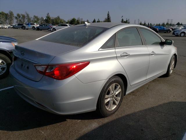 Photo 4 from auction – 2013 HYUNDAI SONATA GLS with VIN 5NPEB4AC3DH560300