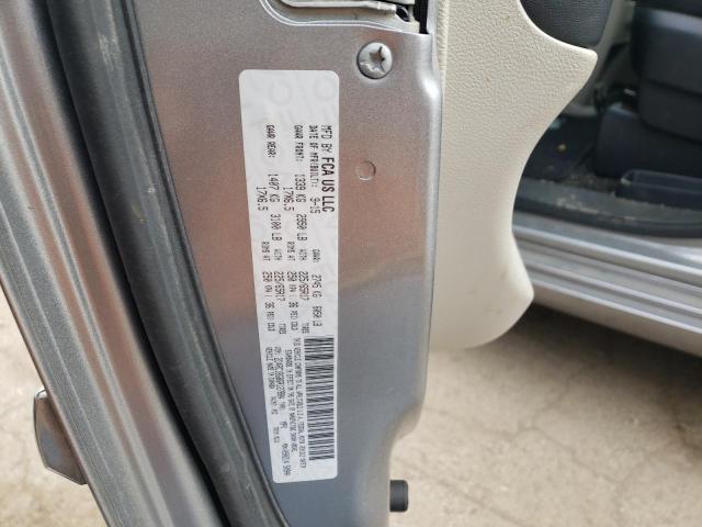 Photo 10 from auction – 2016 CHRYSLER TOWN & COU with VIN 2C4RC1BG8GR127884