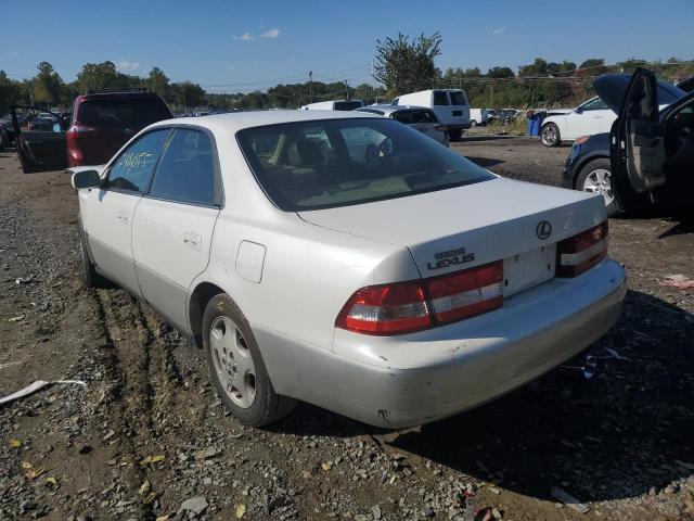 Photo 3 from auction – 2000 LEXUS ES 300 with VIN JT8BF28G7Y5103692