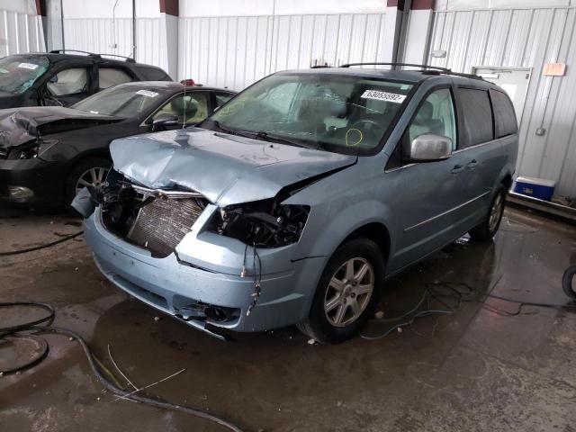 Photo 2 from auction – 2010 CHRYSLER TOWN & COU with VIN 2A4RR8DX2AR398381