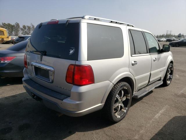 Photo 4 from auction – 2004 LINCOLN NAVIGATOR with VIN 5LMFU27R14LJ32373