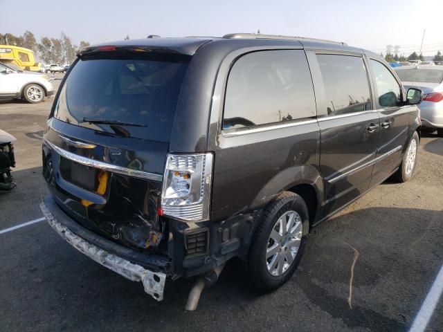 Photo 4 from auction – 2016 CHRYSLER TOWN & COU with VIN 2C4RC1BGXGR296630