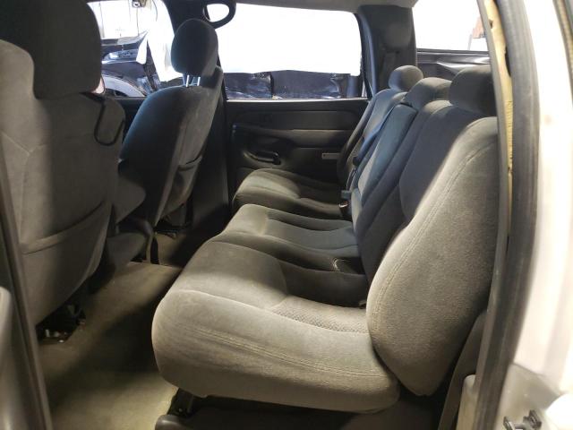 Photo 6 from auction – 2004 CHEVROLET SILVERADO with VIN 1GCHK23114F136492