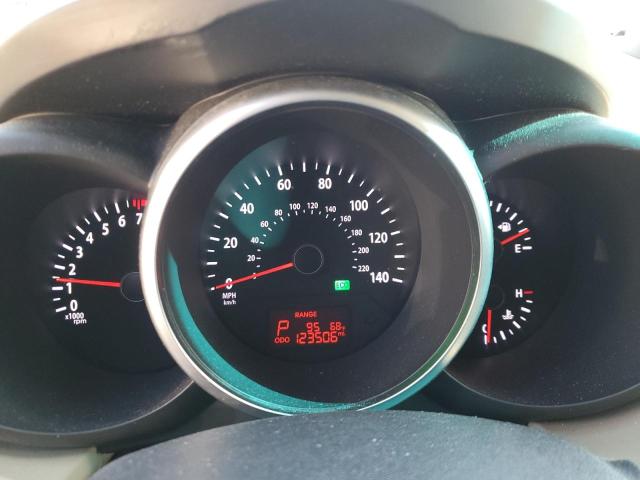 Photo 8 from auction – 2012 KIA SOUL with VIN KNDJT2A60C7462810