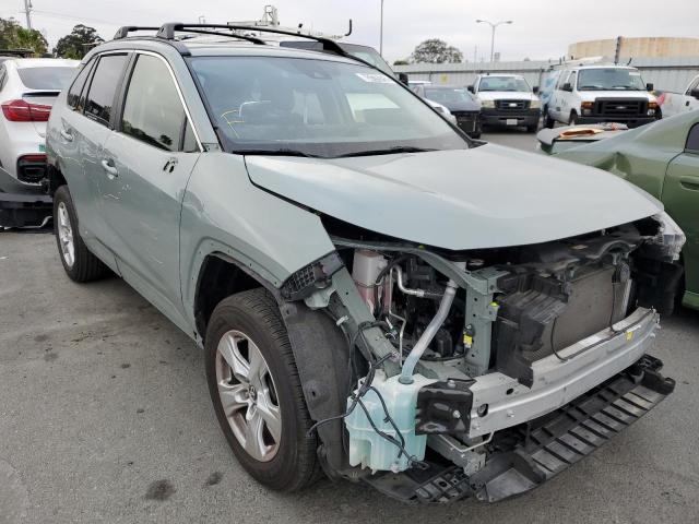 Photo 1 from auction – 2019 TOYOTA RAV4 XLE with VIN JTMW1RFV2KD008160
