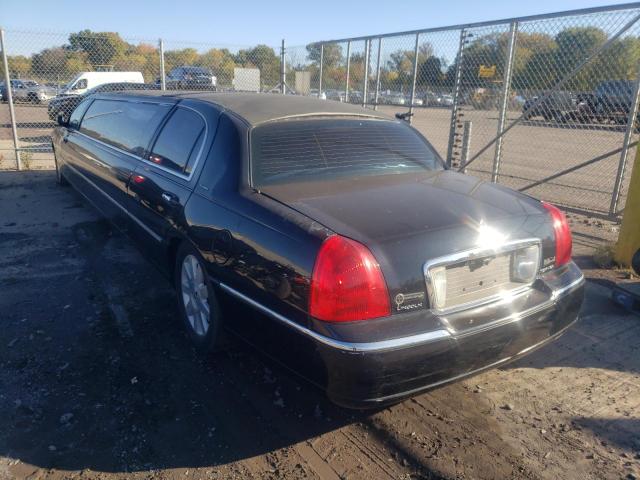 Photo 3 from auction – 2004 LINCOLN TOWN CAR E with VIN 1L1FM81W54Y661415