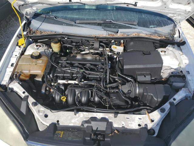 Photo 7 from auction – 2005 FORD FOCUS ZX5 with VIN 3FAFP37N85R130629