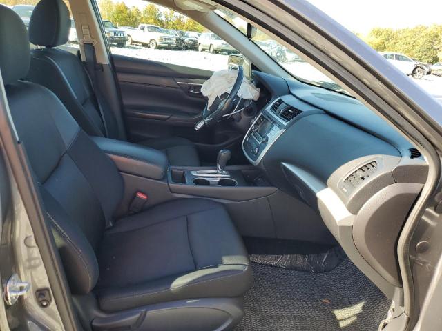 Photo 5 from auction – 2017 NISSAN ALTIMA SR with VIN 1N4AL3AP8HC110688