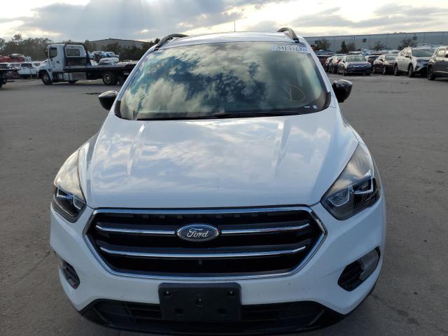 Photo 5 from auction – 2018 FORD ESCAPE SE with VIN 1FMCU9GD0JUC83911