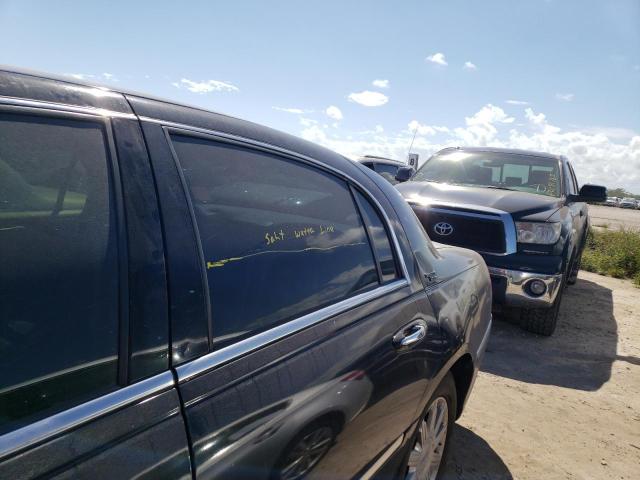 Photo 9 from auction – 2011 LINCOLN TOWN CAR S with VIN 2LNBL8CV9BX762376