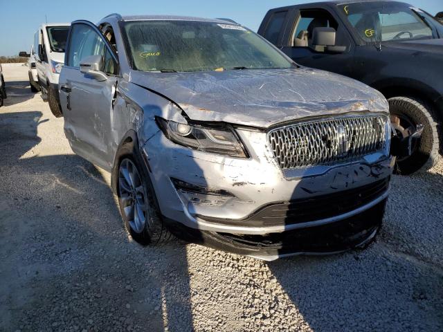 LINCOLN MKC SELECT 2019 with VIN 5LMCJ2C99KUL18915 - Photo from auction