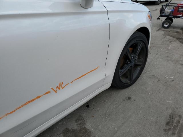 Photo 9 from auction – 2016 FORD FUSION SE with VIN 3FA6P0HD6GR266376