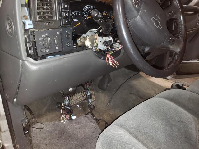 Photo 9 from auction – 2005 CHEVROLET SILVERADO with VIN 1GCEK19B05Z241960