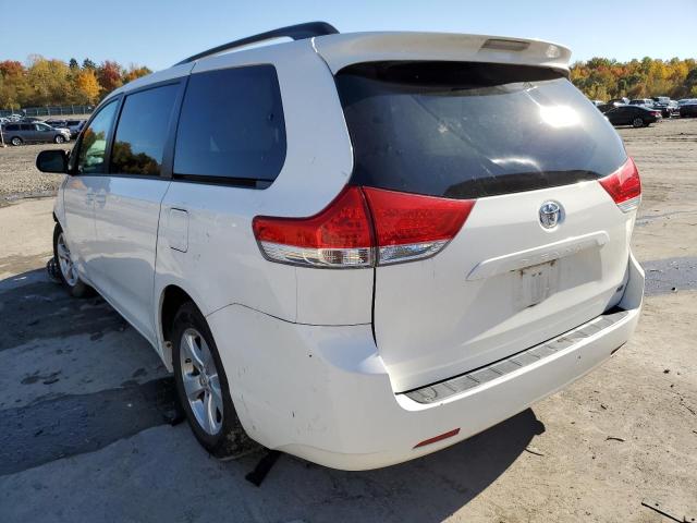 Photo 3 from auction – 2013 TOYOTA SIENNA LE with VIN 5TDKK3DC3DS384318