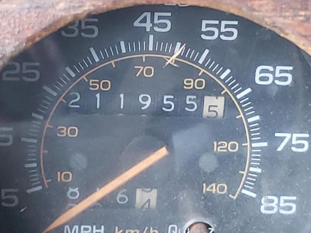 Photo 8 from auction – 1990 CHEVROLET G20 with VIN 2GBEG25K3L4132236