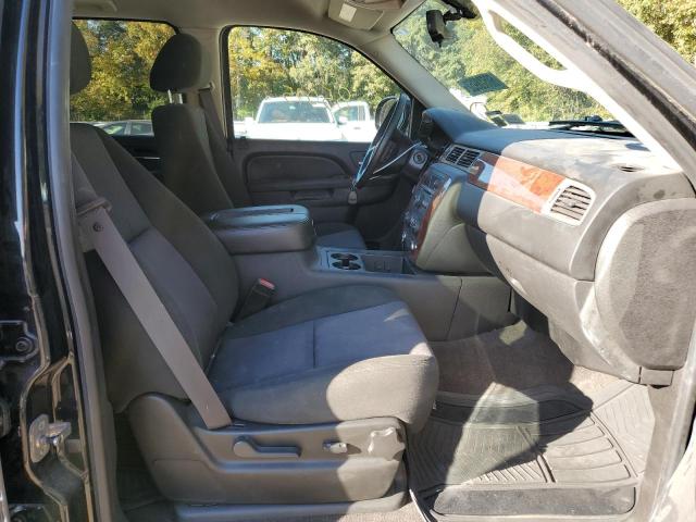 Photo 5 from auction – 2011 CHEVROLET TAHOE K150 with VIN 1GNSKAE09BR160885